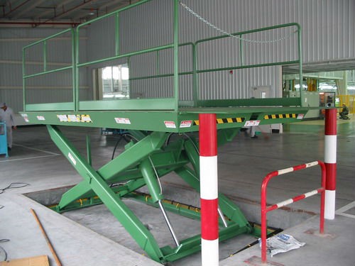 升降機(jī)廠(chǎng)家 升降機(jī)廠(chǎng)家